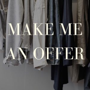 💙🌸ACCEPTING ALL REASONABLE OFFERS 🌸 💙